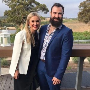 Meet your Posher, Peta